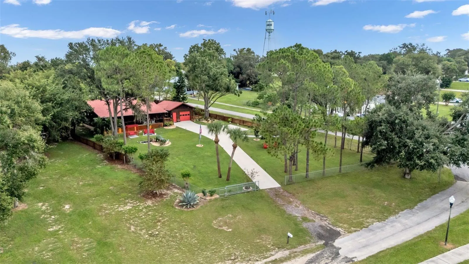 219 E LAKE MENZIES BLVD