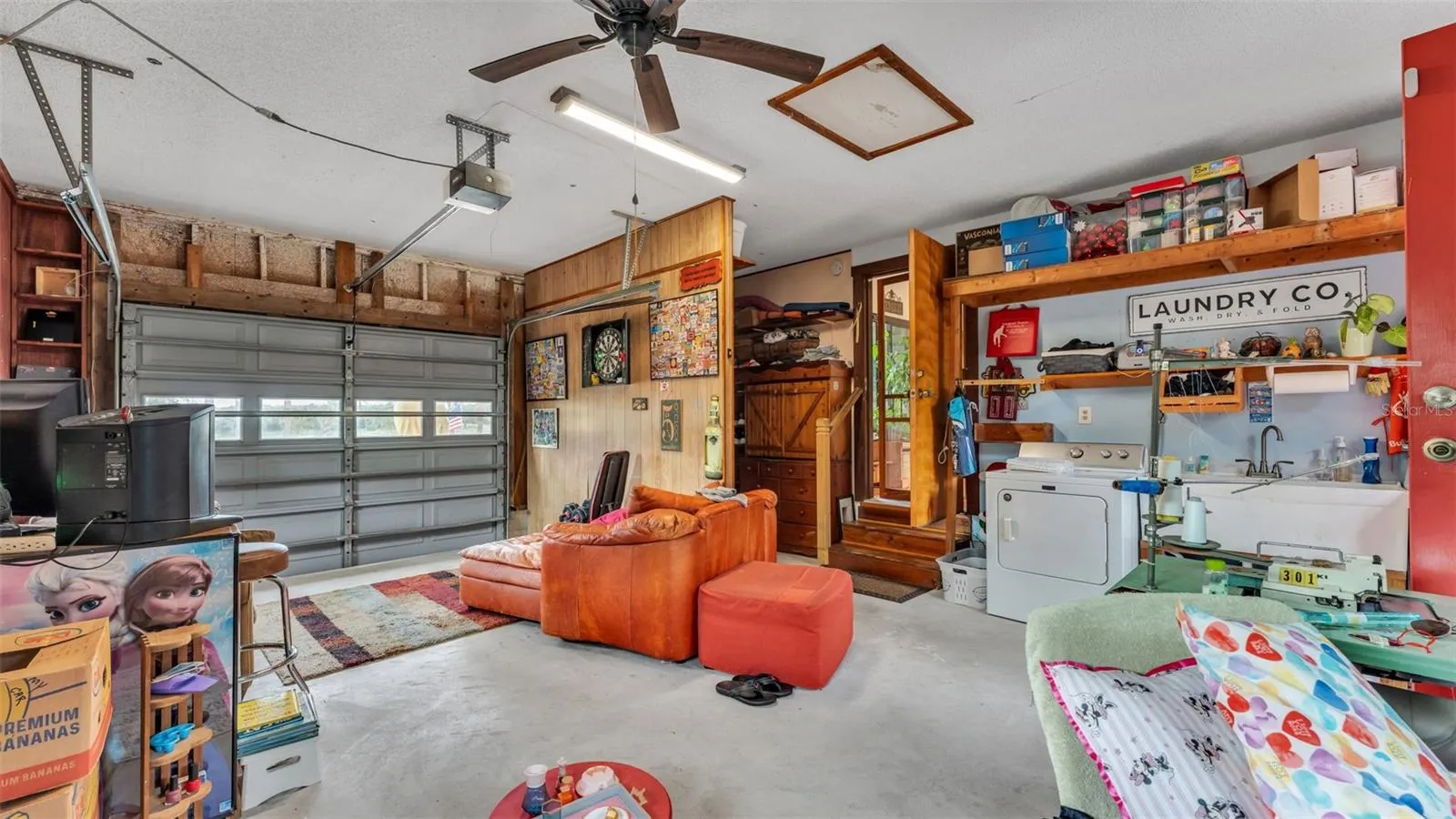 219 E LAKE MENZIES BLVD