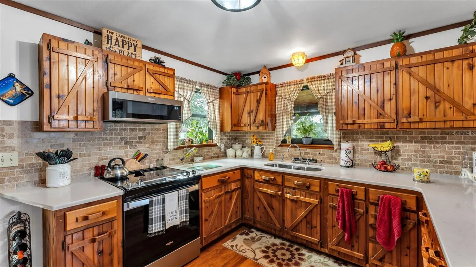 219 E LAKE MENZIES BLVD
