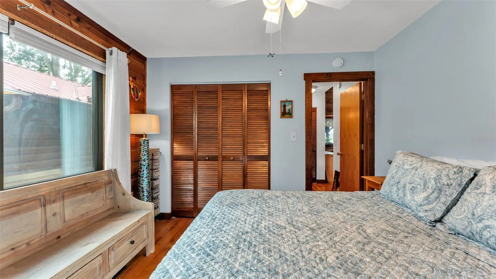 219 E LAKE MENZIES BLVD