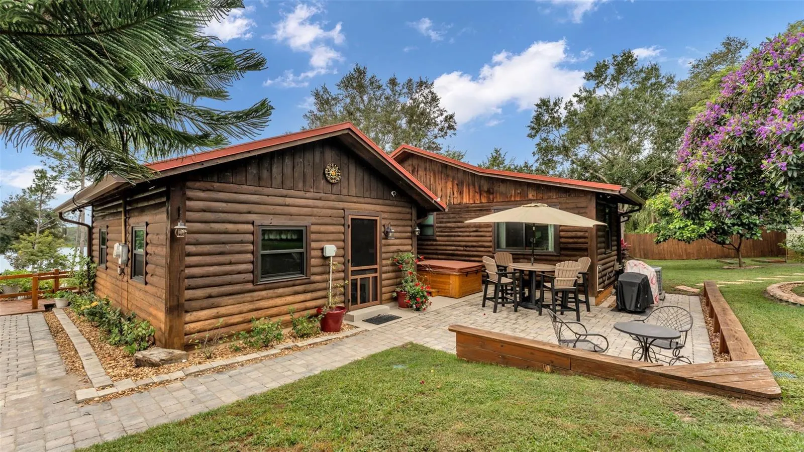 219 E LAKE MENZIES BLVD