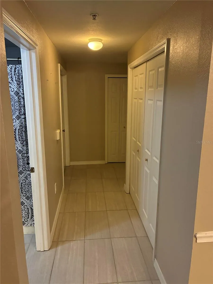 3315 PARKCHESTER SQUARE BLVD #206, #206