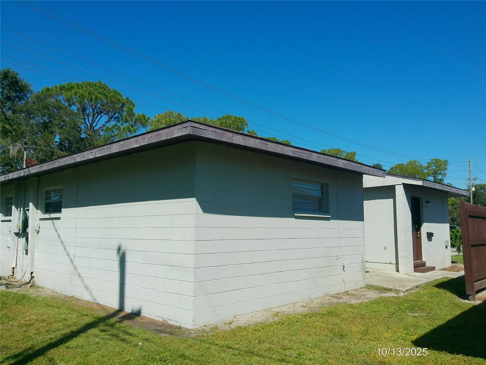 936 W CAROLE ST