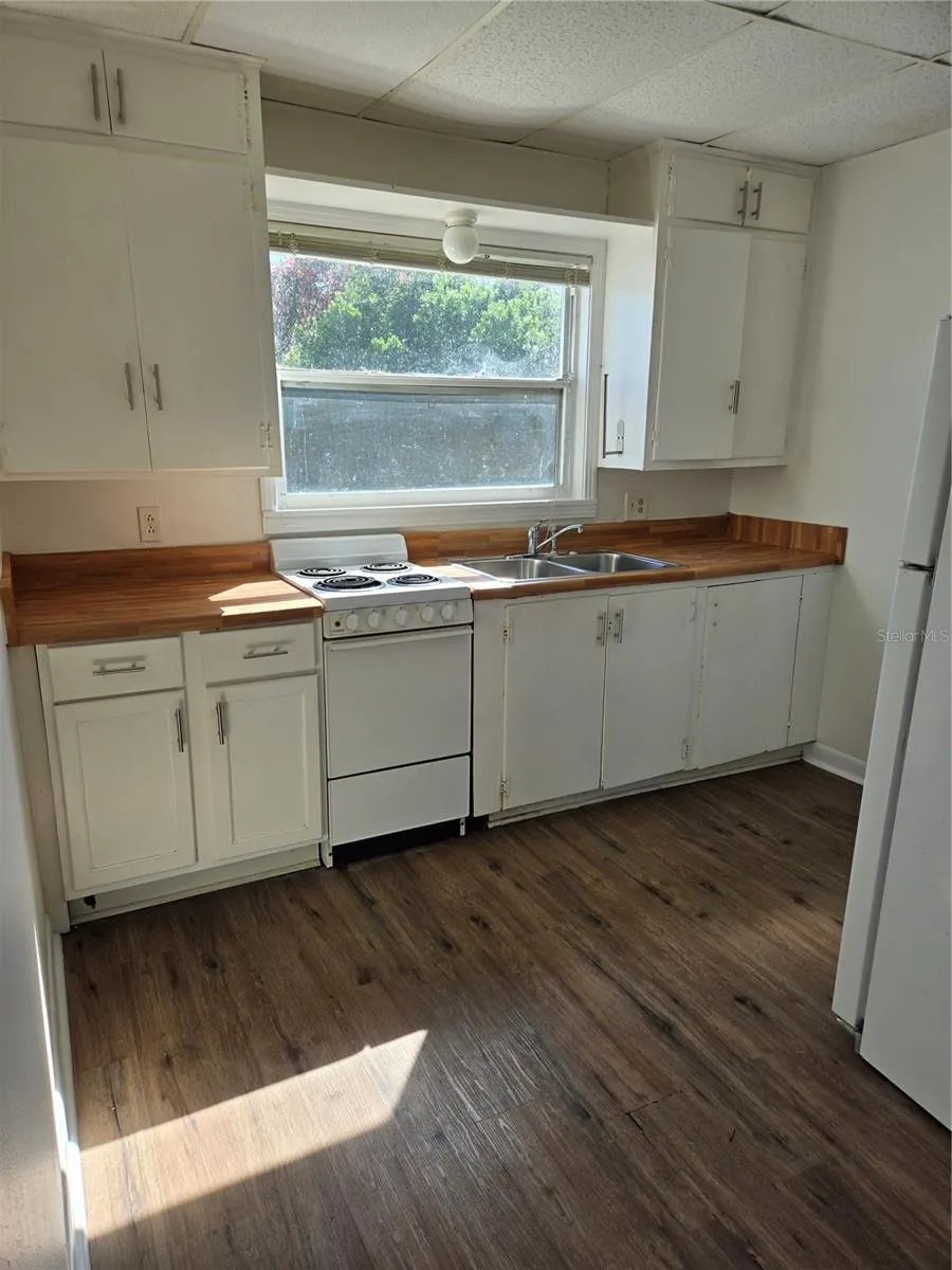 202 SHEPARD AVE #A, #A