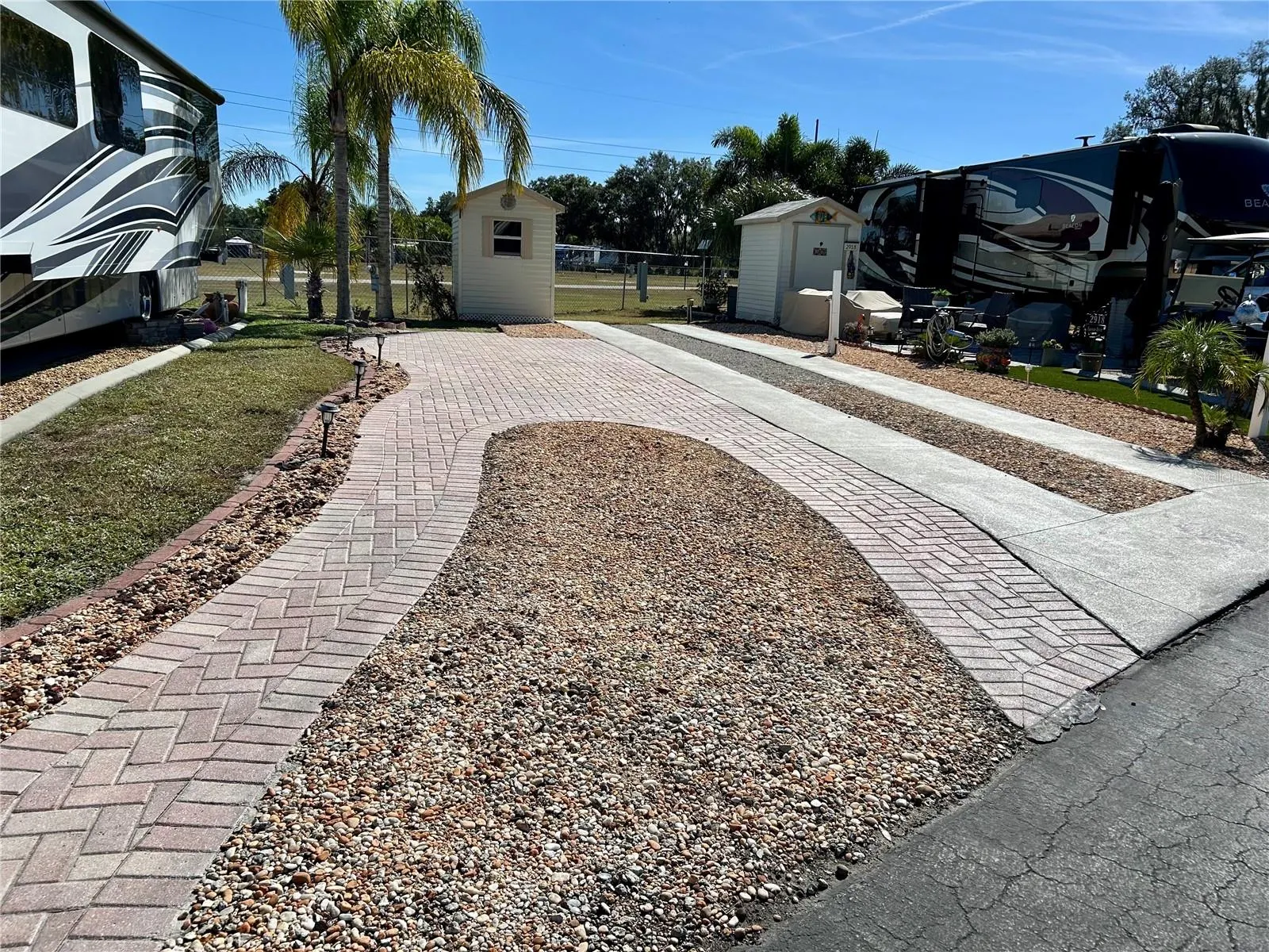 2920 FAIRWAY DR