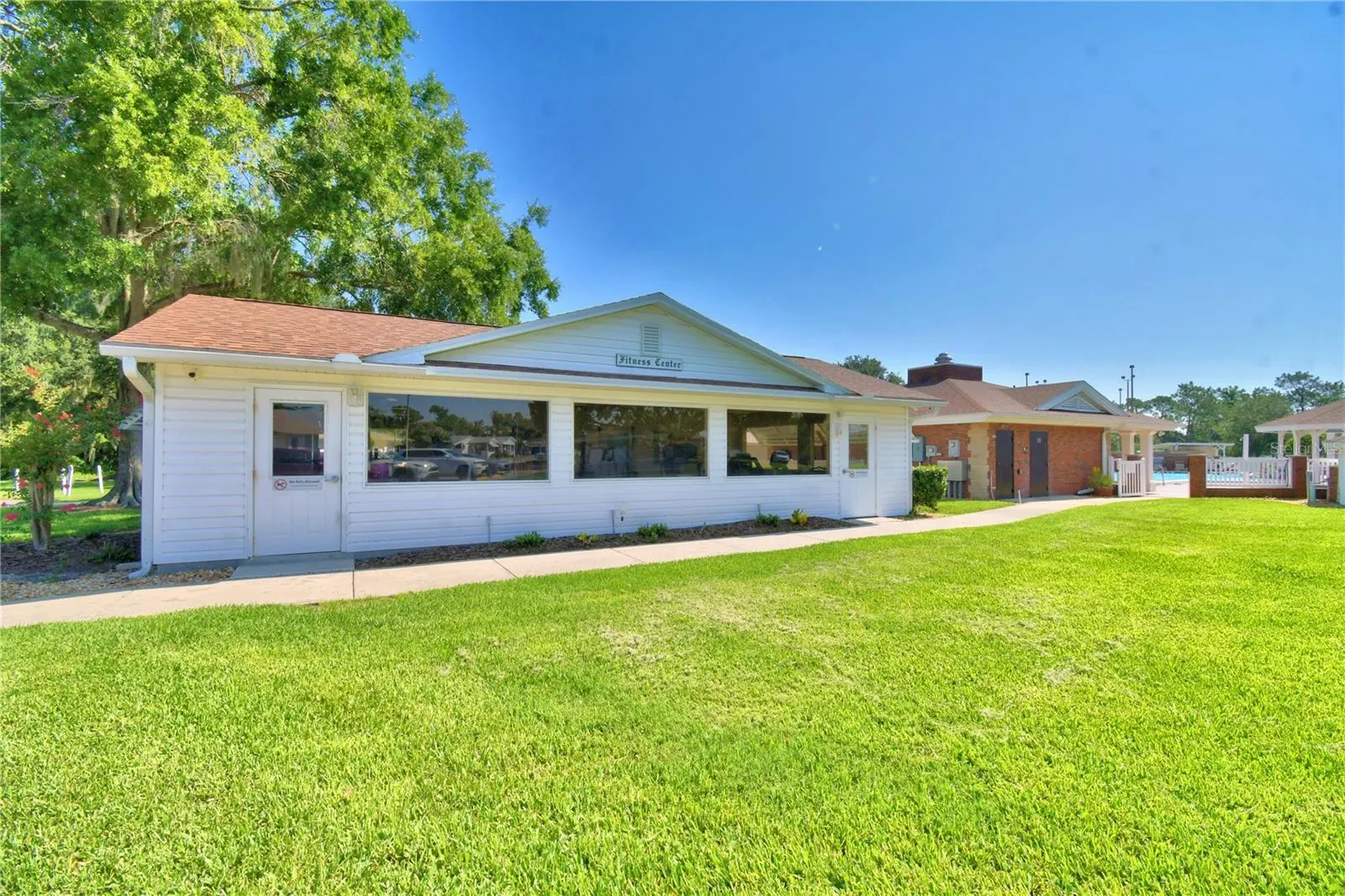 4828 SQUIRE HOLLOW DR