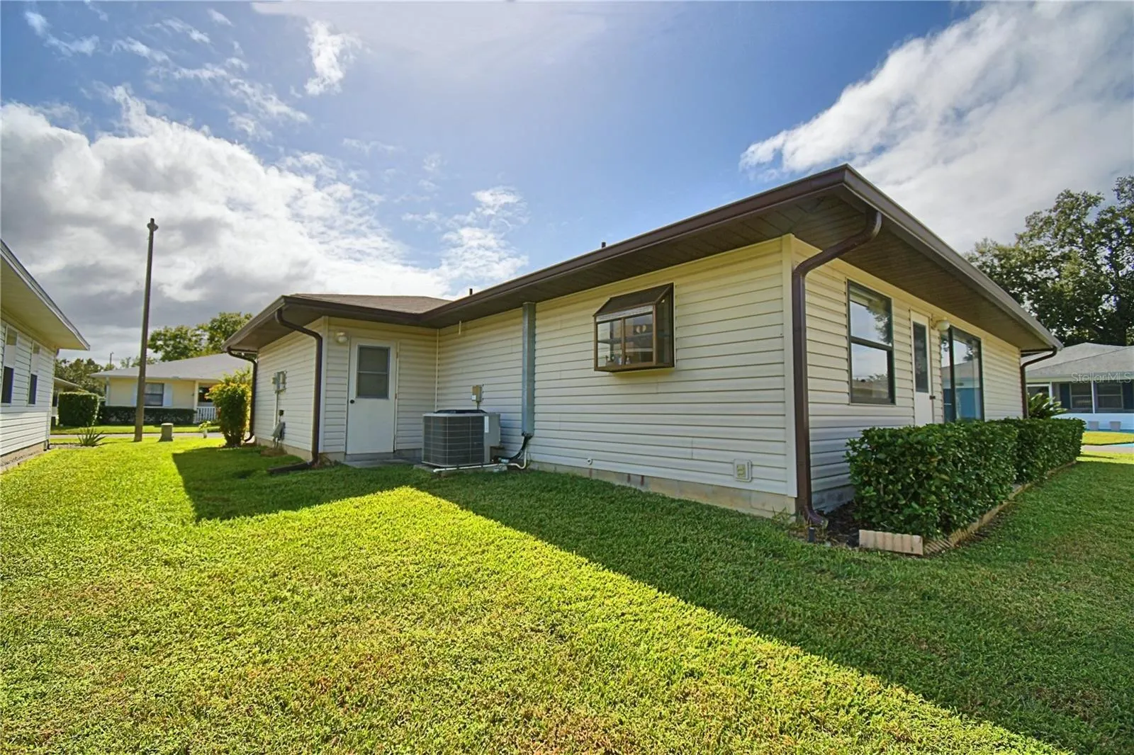 4828 SQUIRE HOLLOW DR