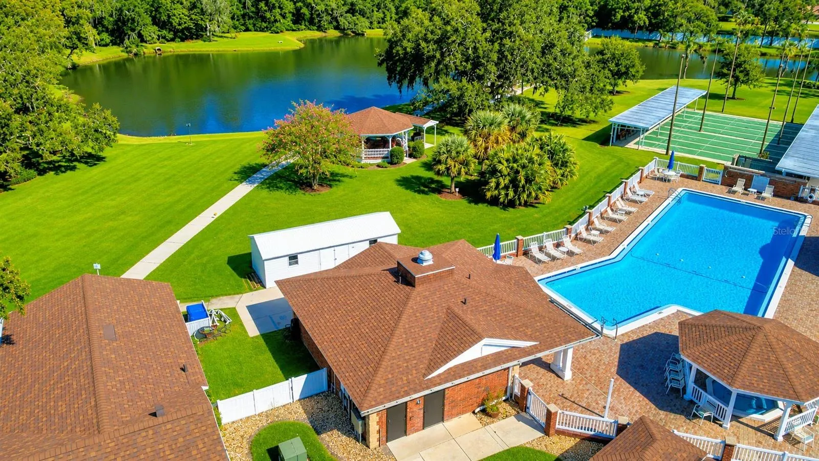 4828 SQUIRE HOLLOW DR