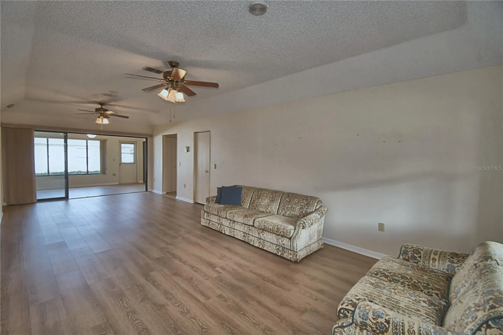4828 SQUIRE HOLLOW DR