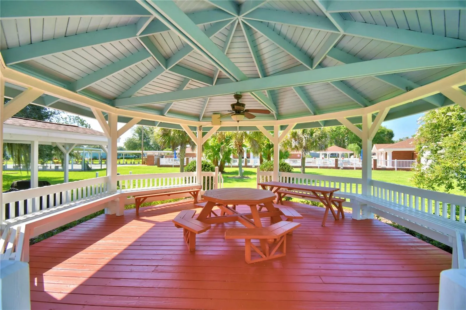 4828 SQUIRE HOLLOW DR