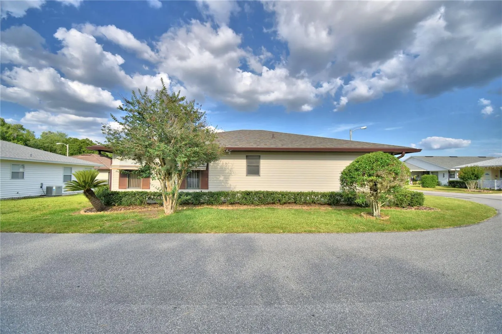 4828 SQUIRE HOLLOW DR