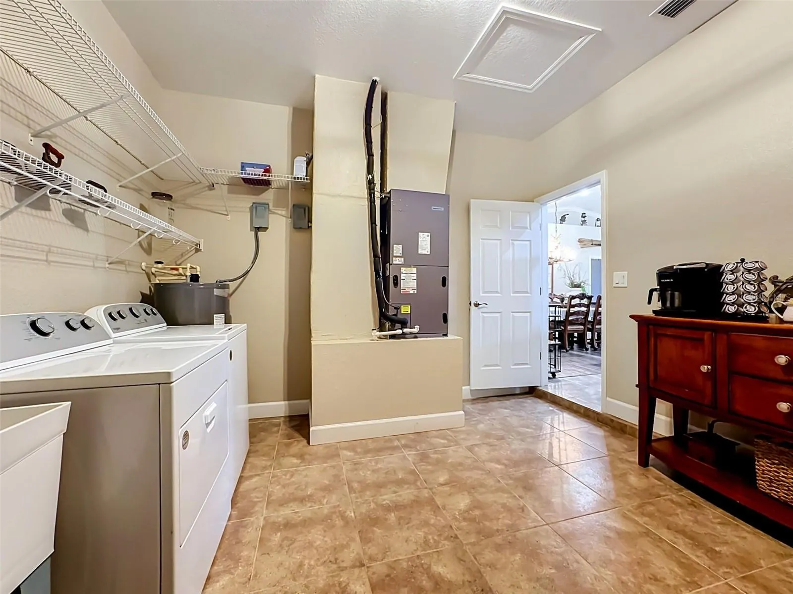 273 GRIFFIN RD