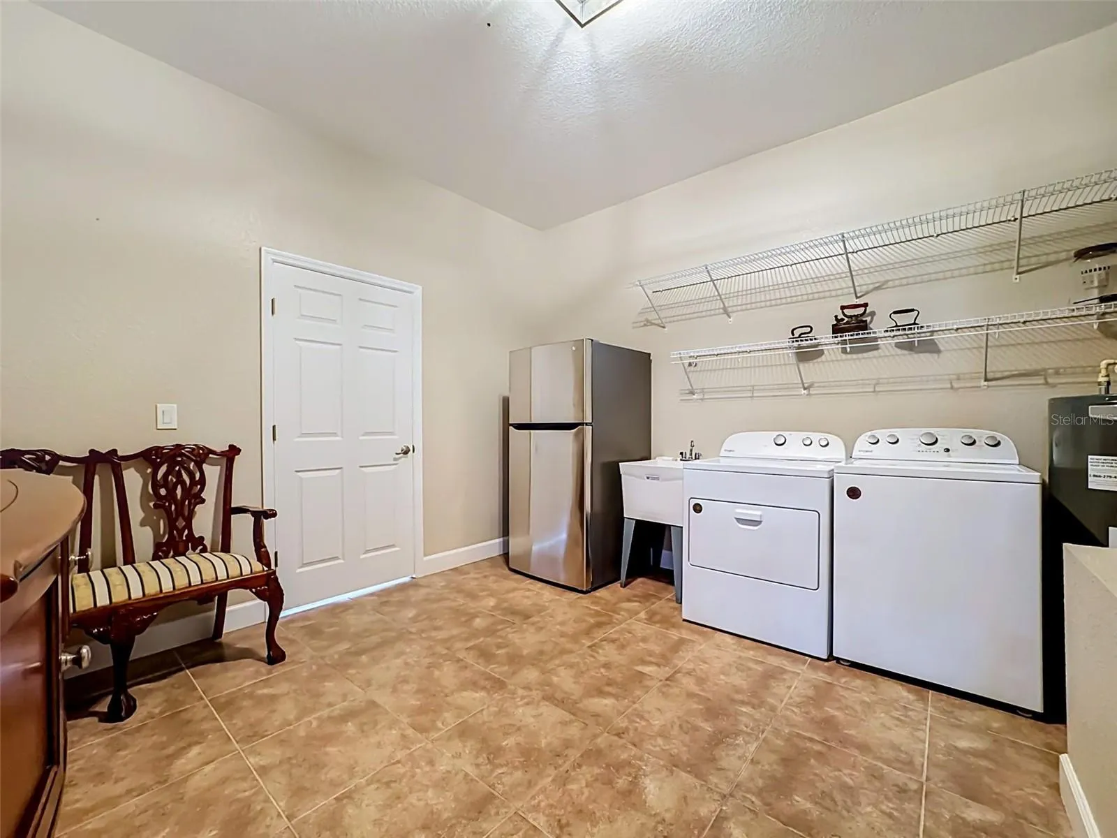 273 GRIFFIN RD