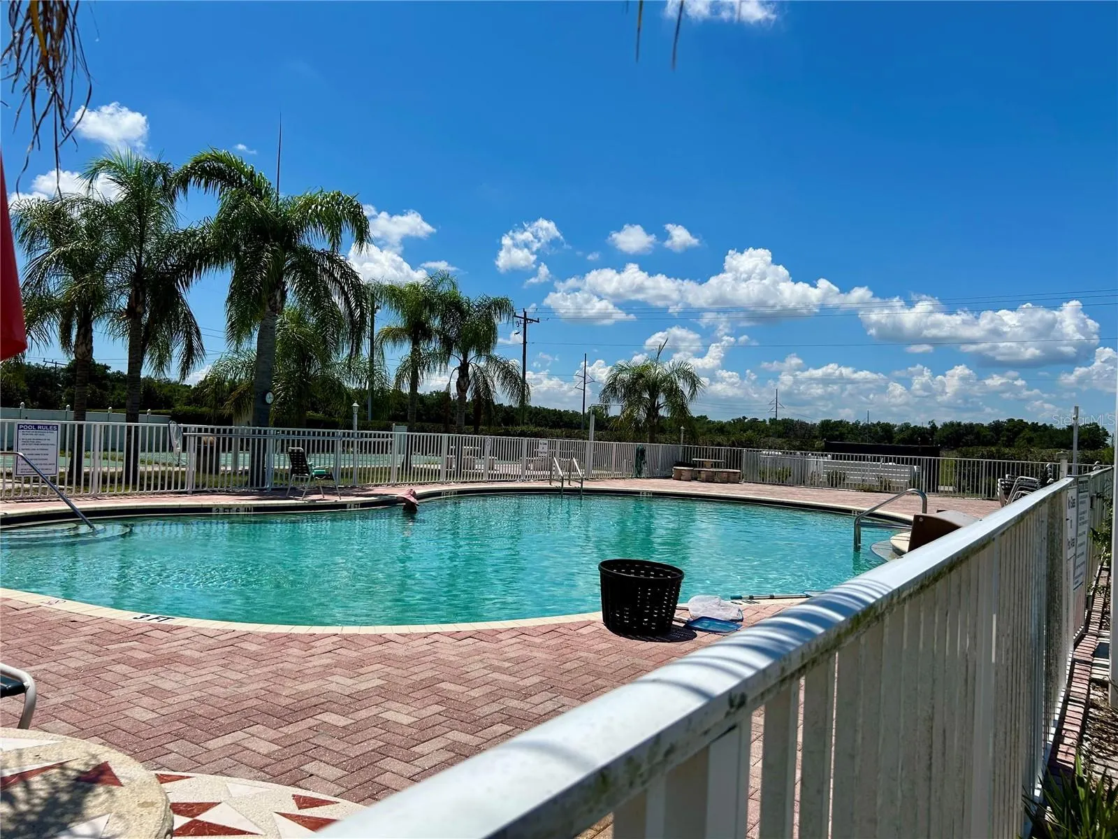 2928 BIRDIE DR