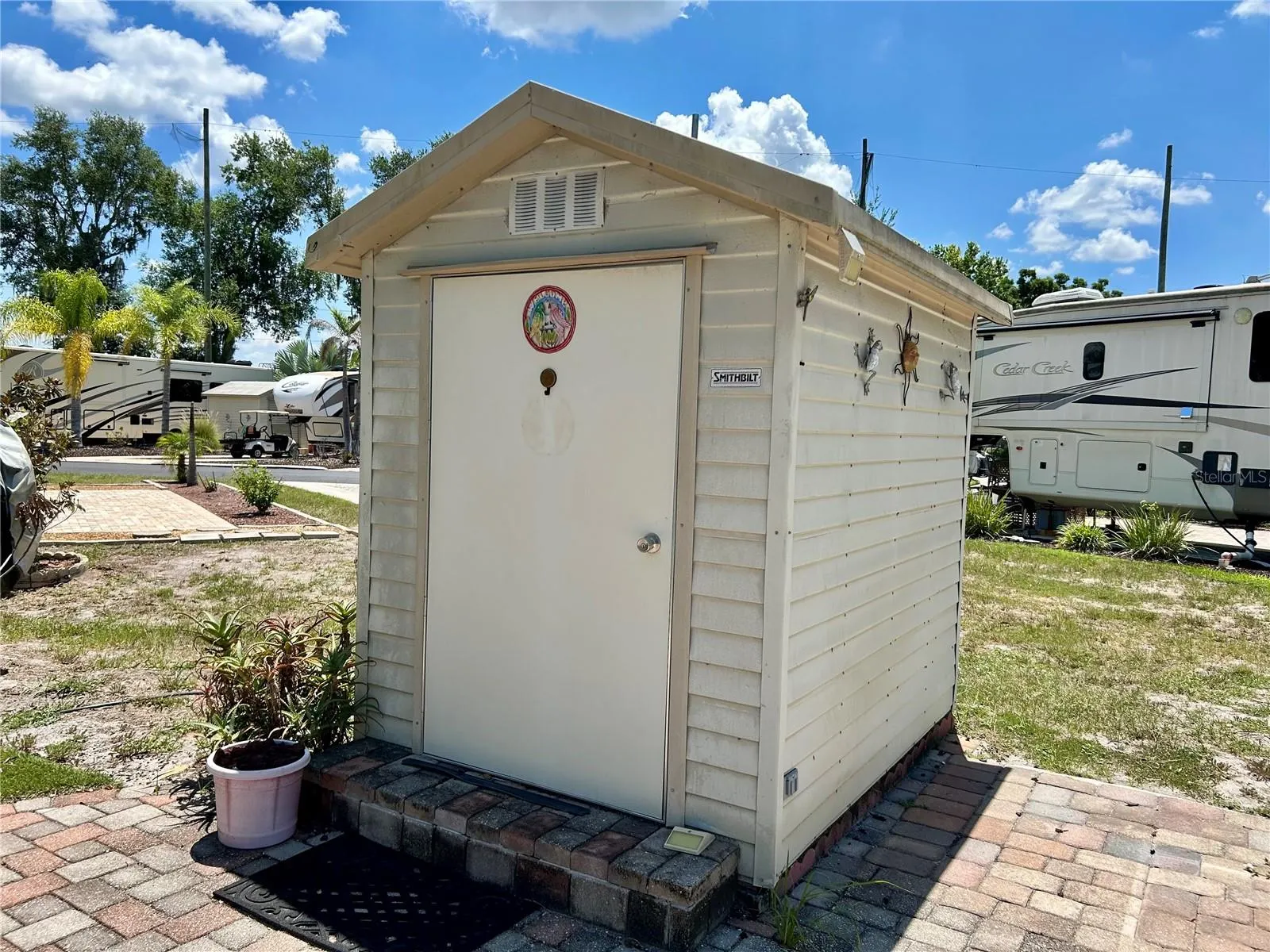 2928 BIRDIE DR