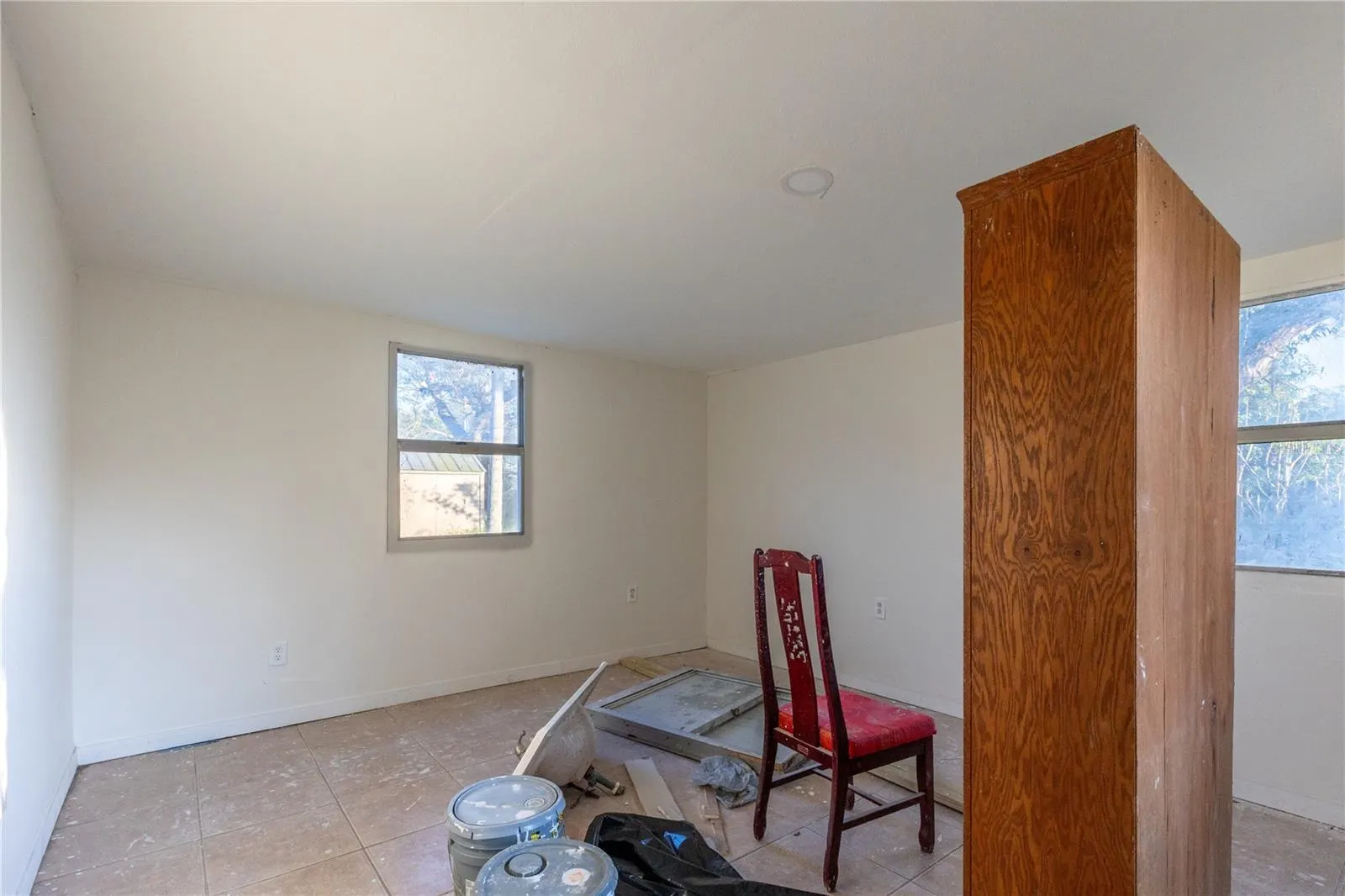 628 PETERSON ST