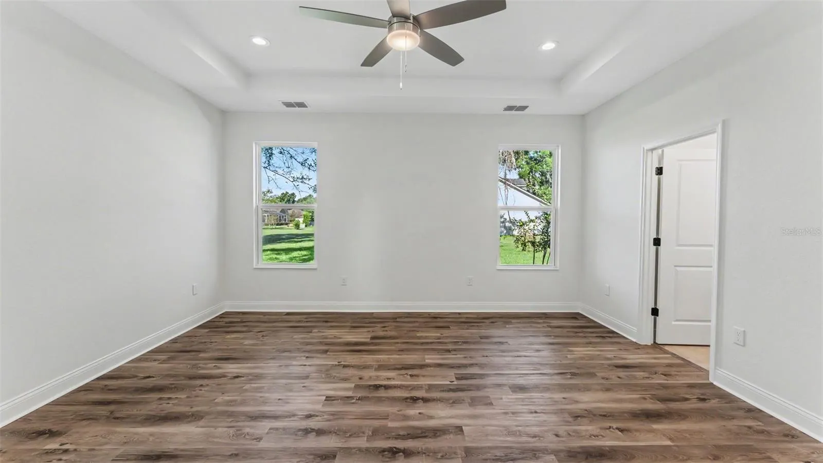 1022 BRIARWOOD DR