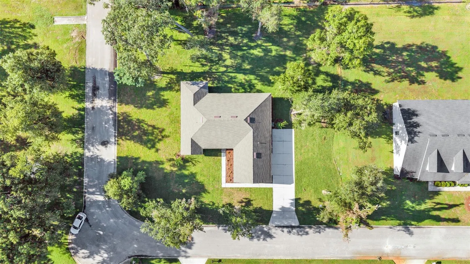 1022 BRIARWOOD DR