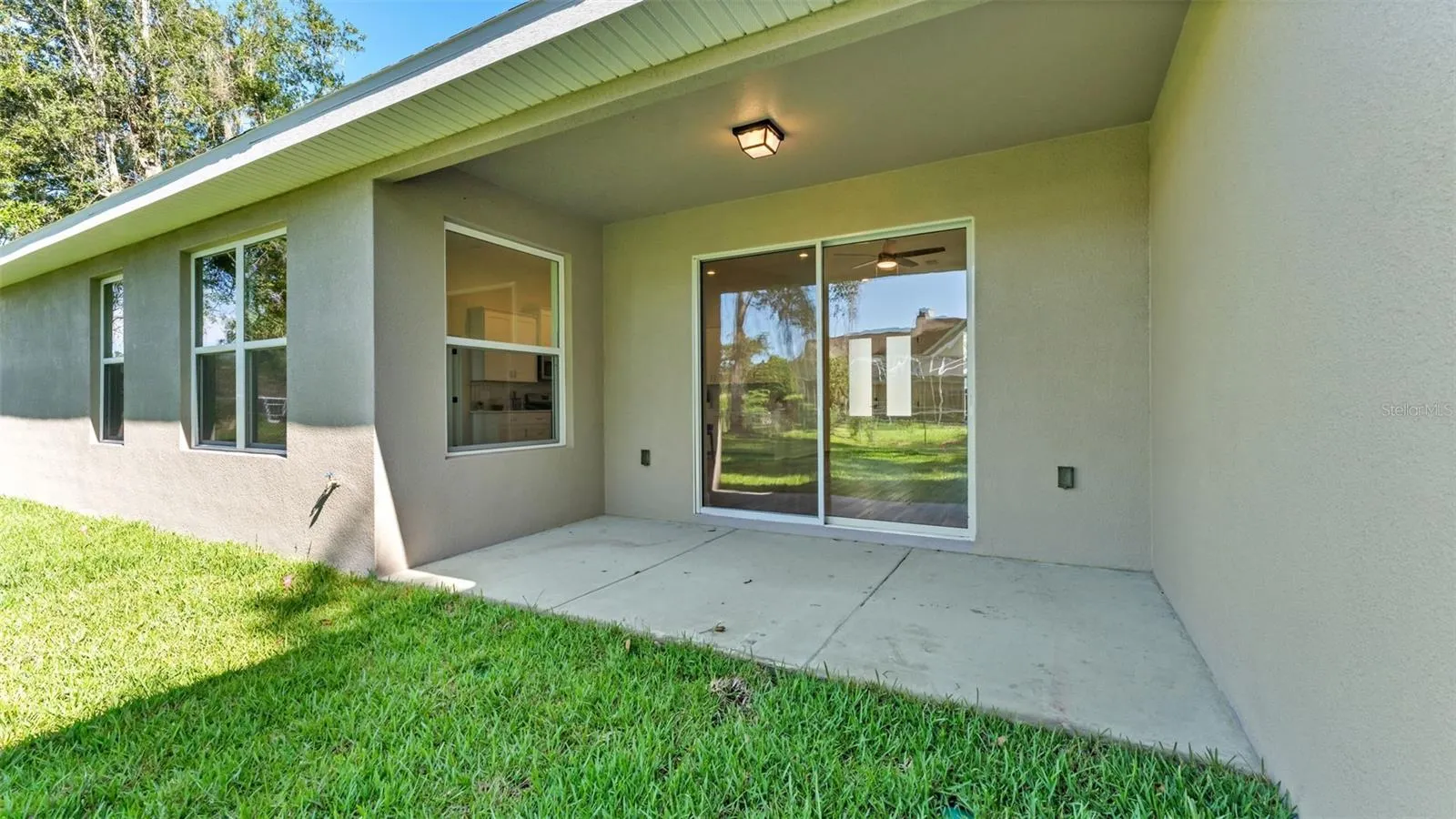 1022 BRIARWOOD DR
