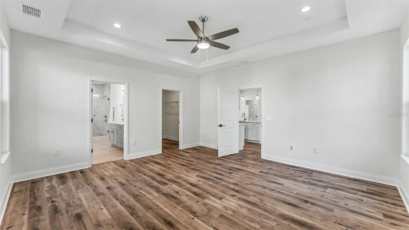 1022 BRIARWOOD DR