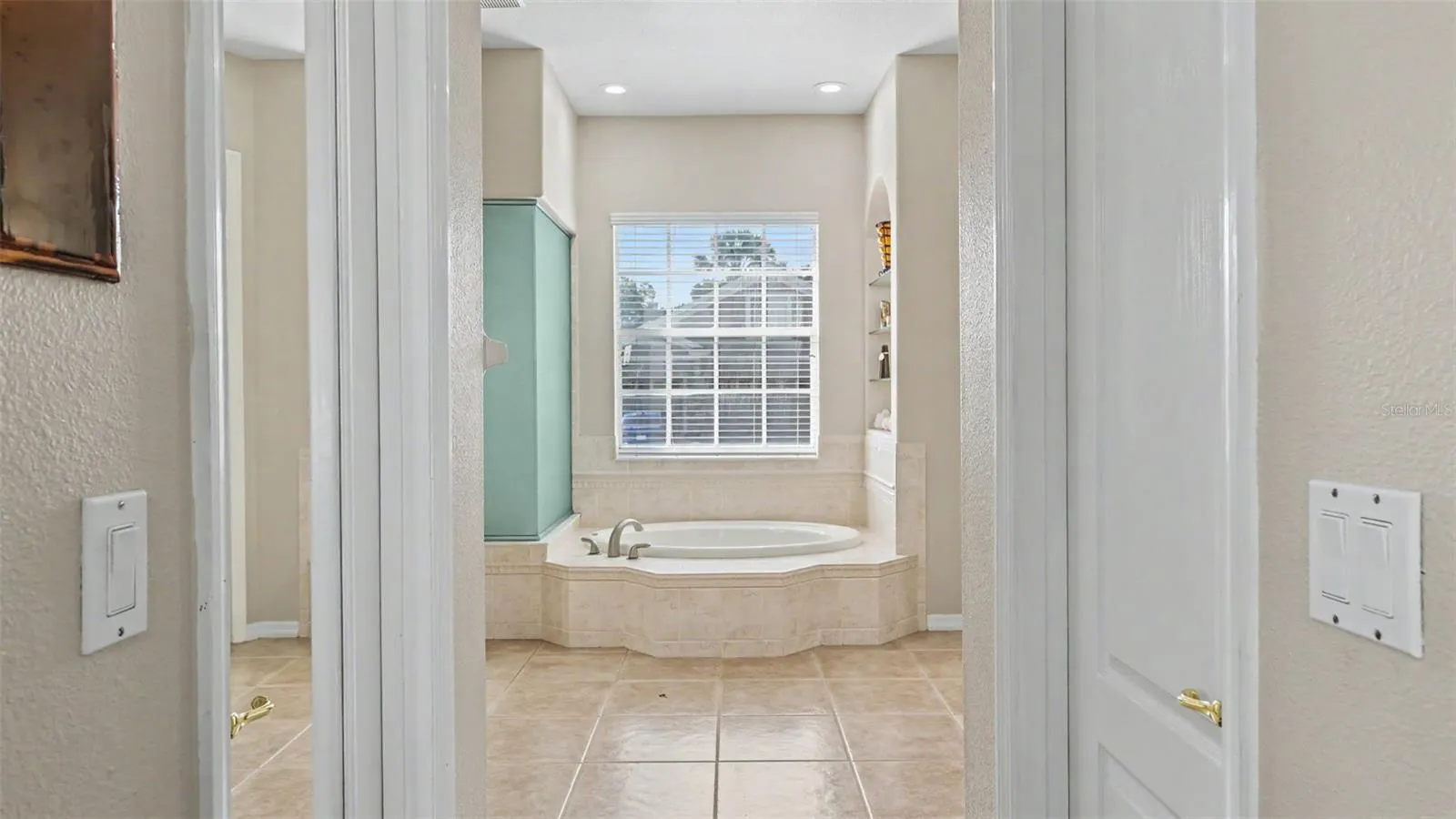2640 VERANDAH VUE DR