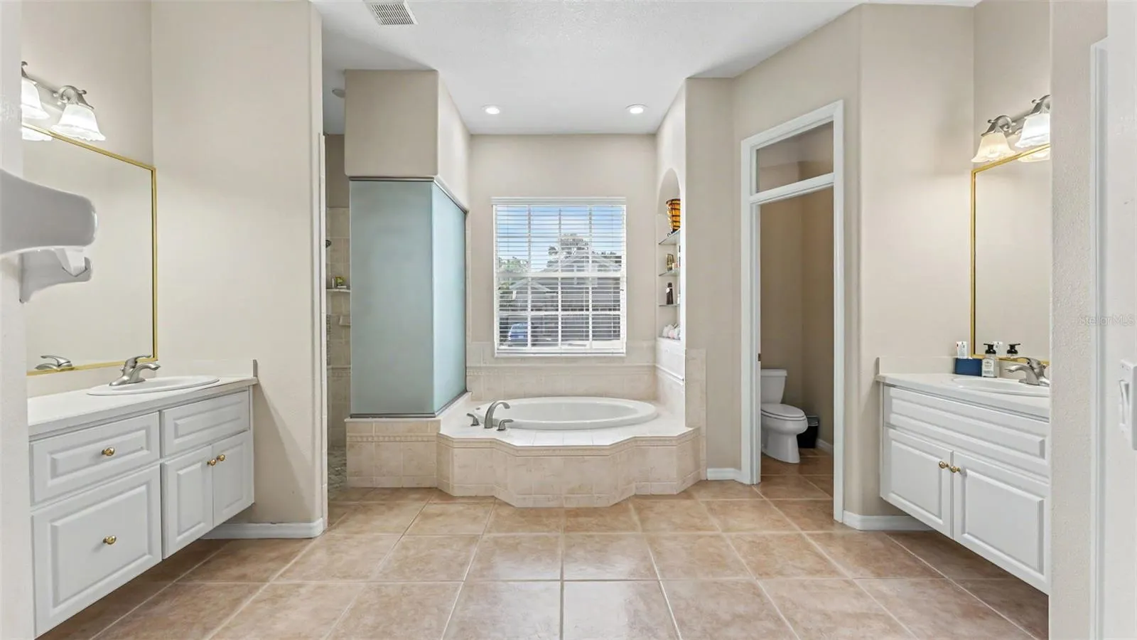 2640 VERANDAH VUE DR