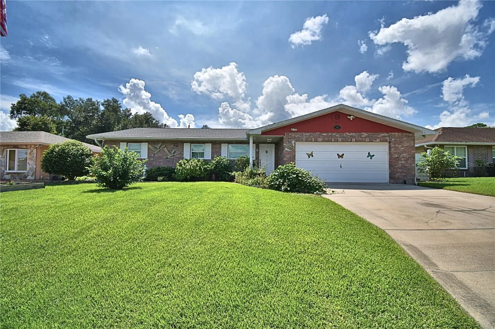 2815 CHRISTIE LN