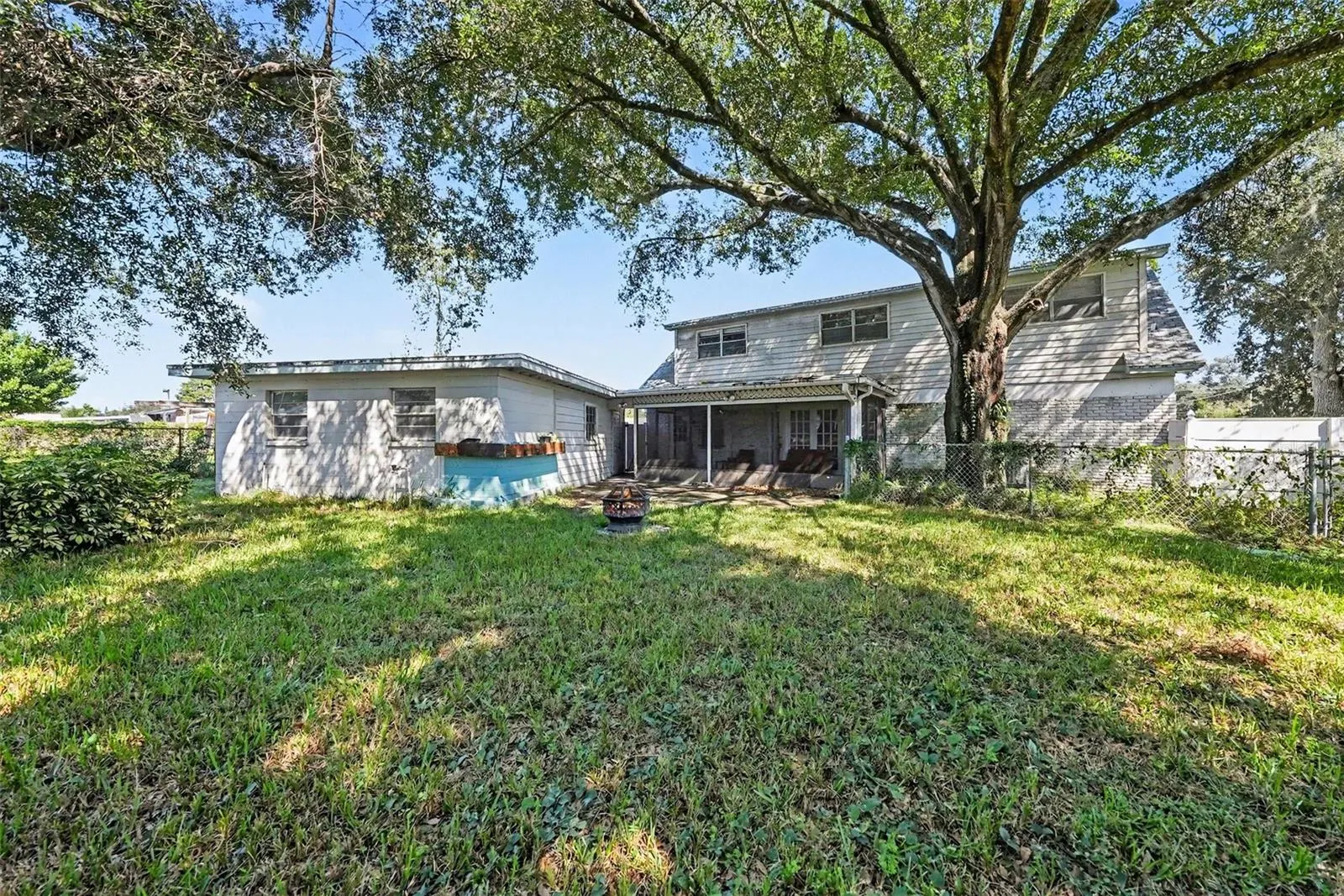 7145 WRENWOOD CIR