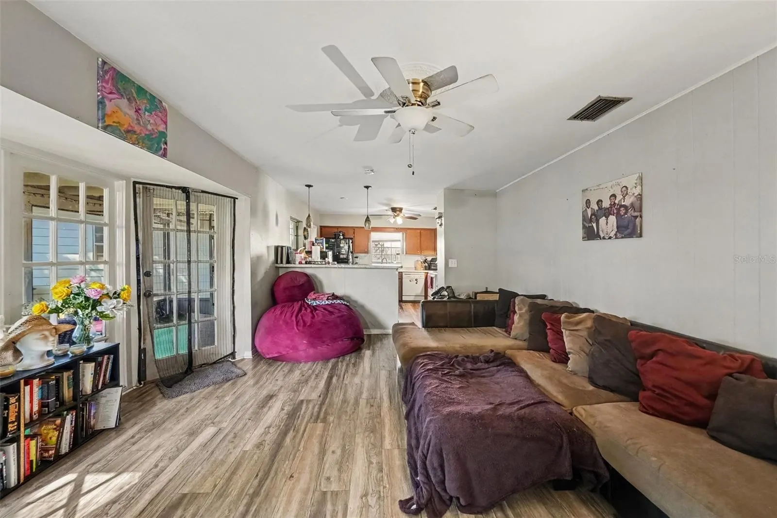 7145 WRENWOOD CIR