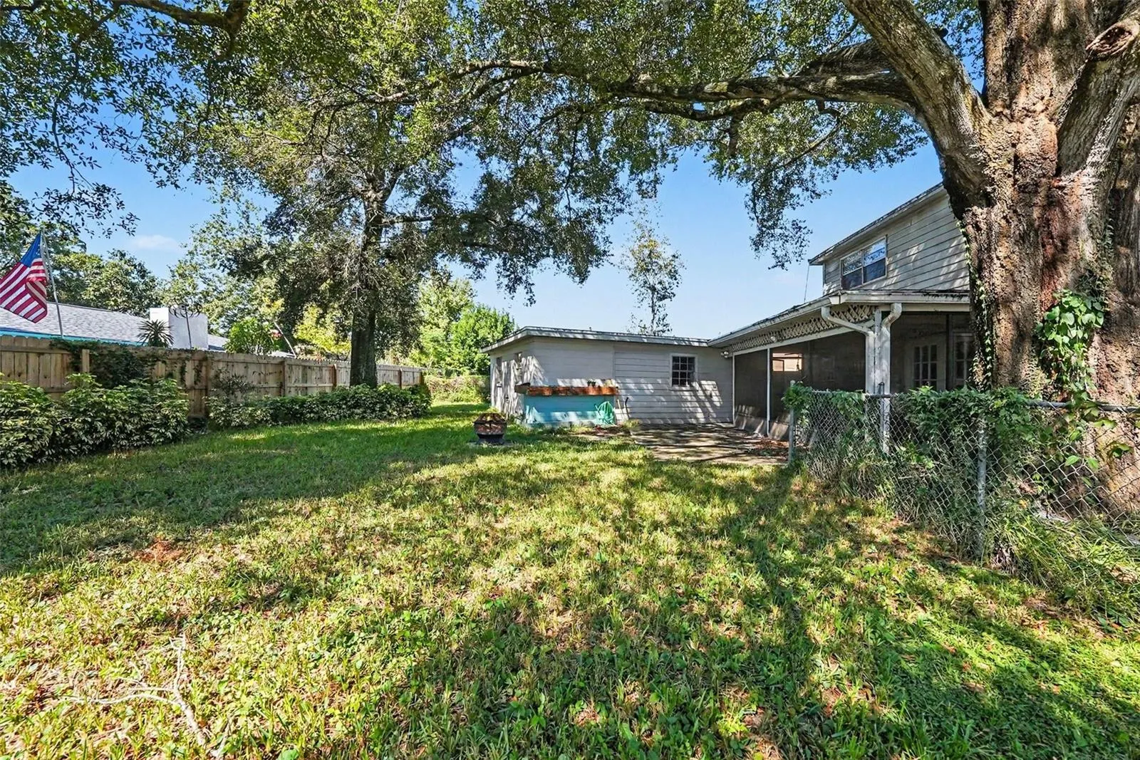 7145 WRENWOOD CIR