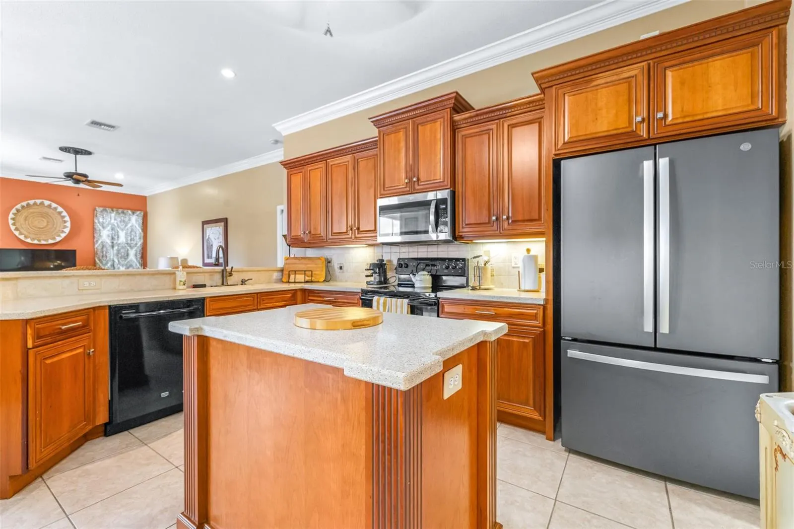 2713 ISLAND DR