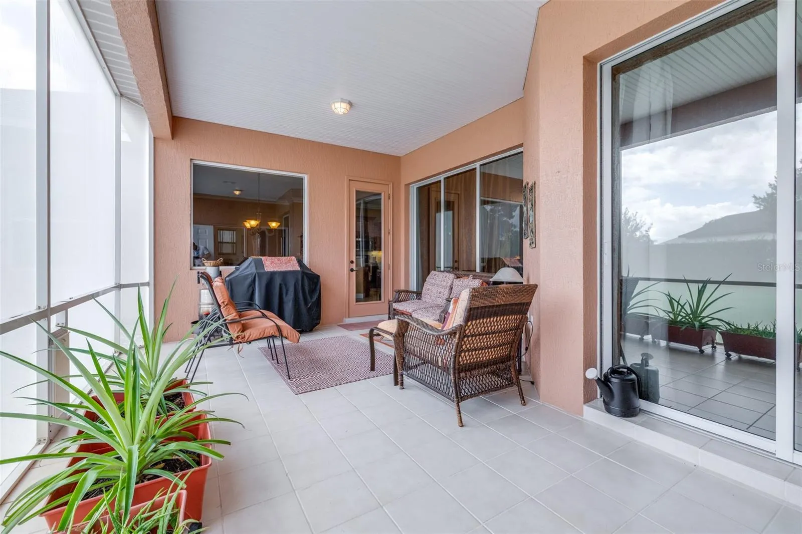 2713 ISLAND DR