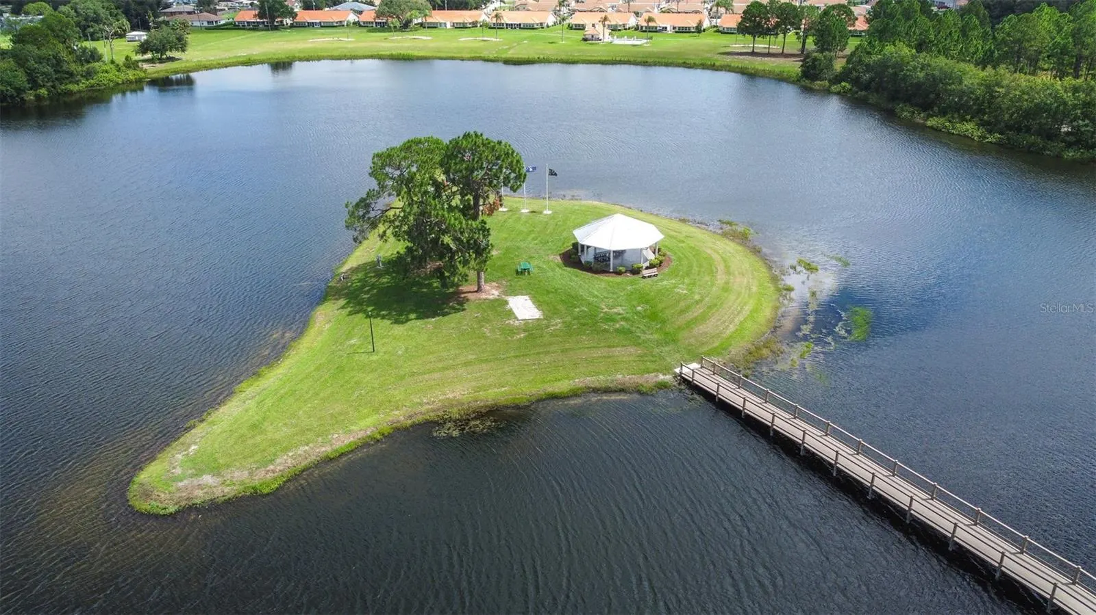 2713 ISLAND DR