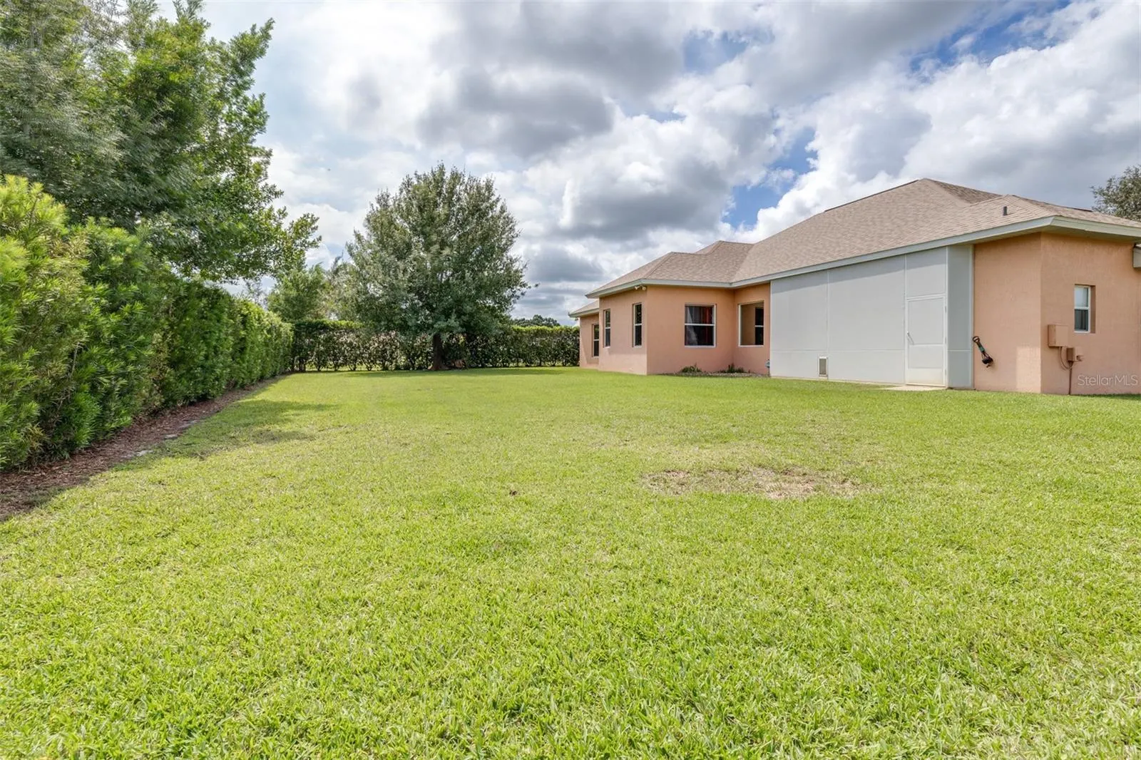 2713 ISLAND DR