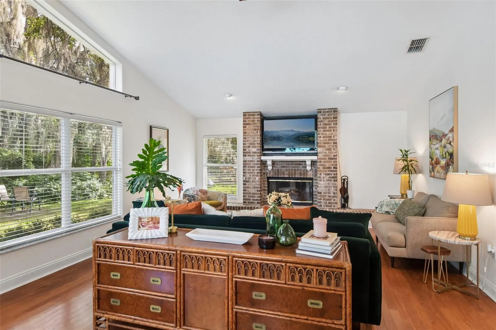 3503 OAK CLUB CT