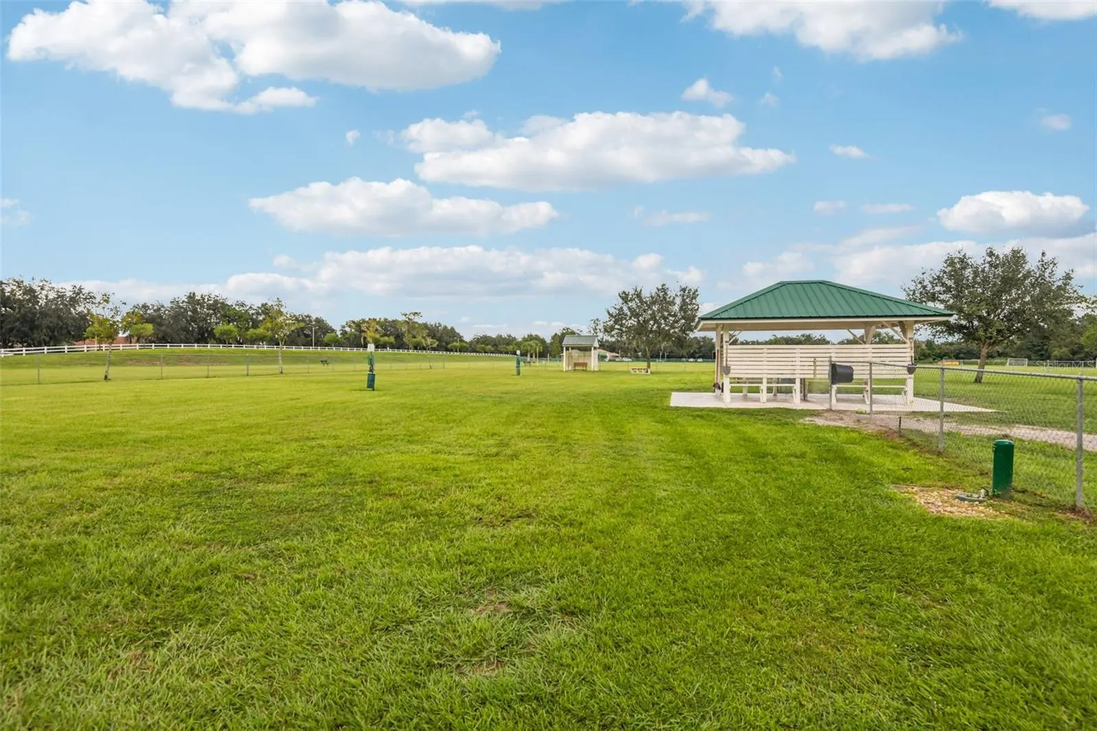 3503 OAK CLUB CT