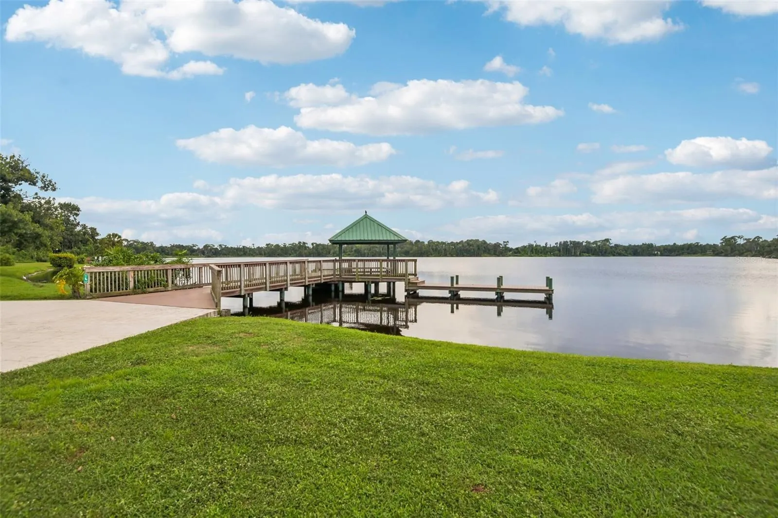 3503 OAK CLUB CT