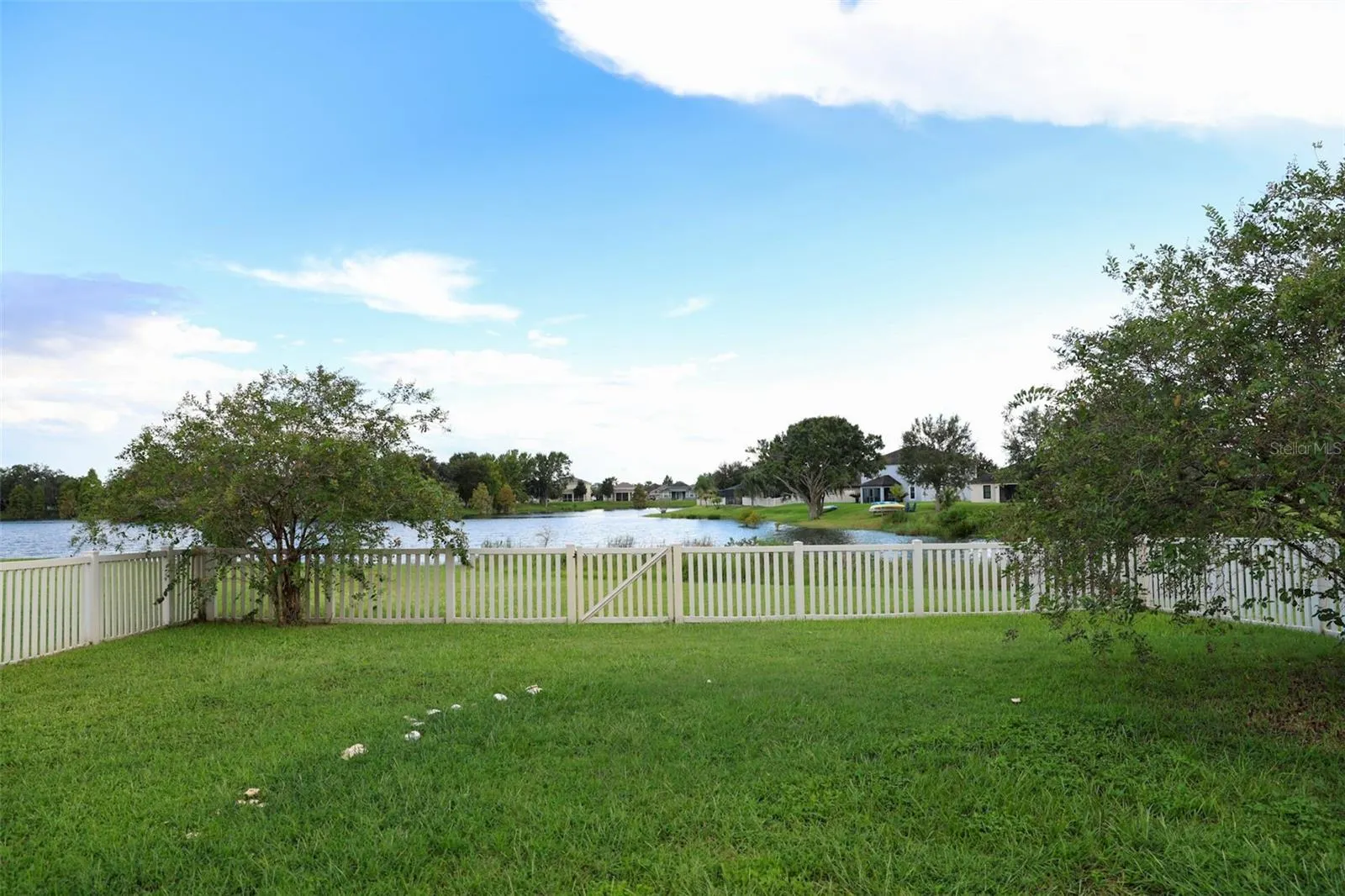 2113 GENEVA DR