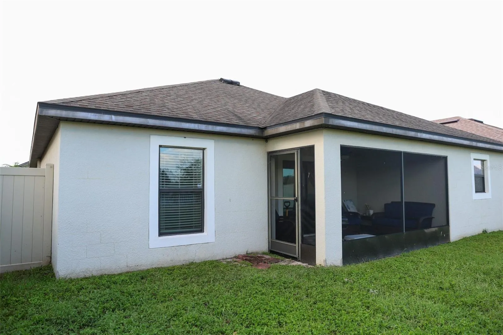 2113 GENEVA DR
