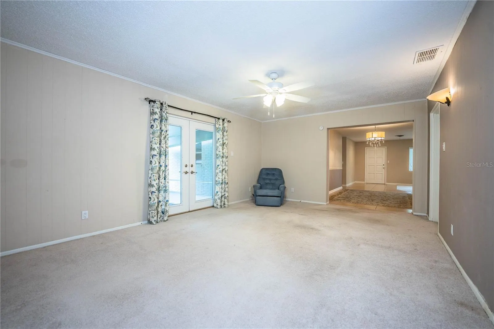 975 E MANN RD