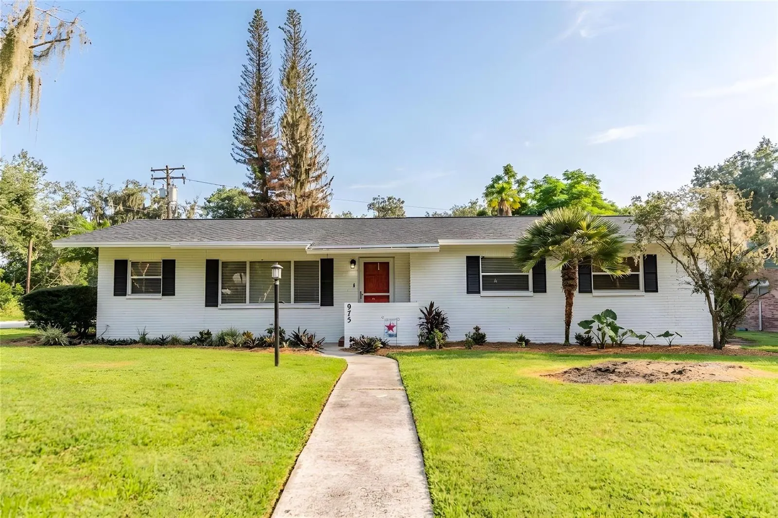 975 E MANN RD