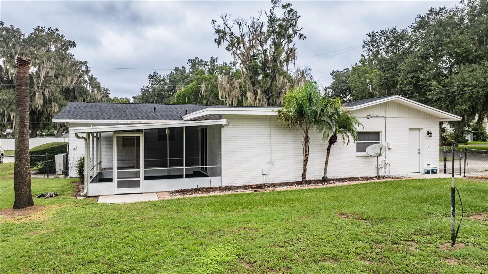 975 E MANN RD