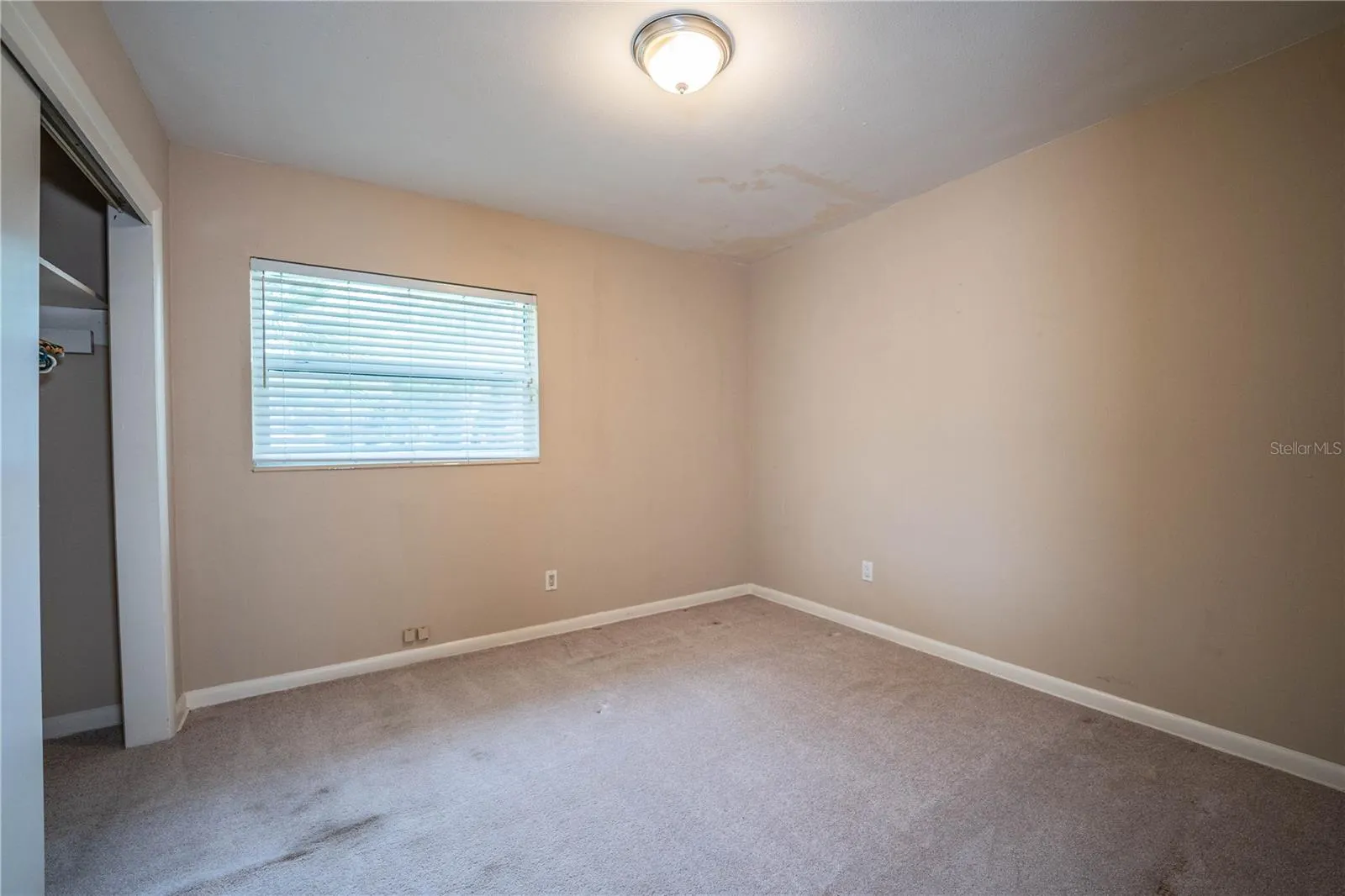 975 E MANN RD