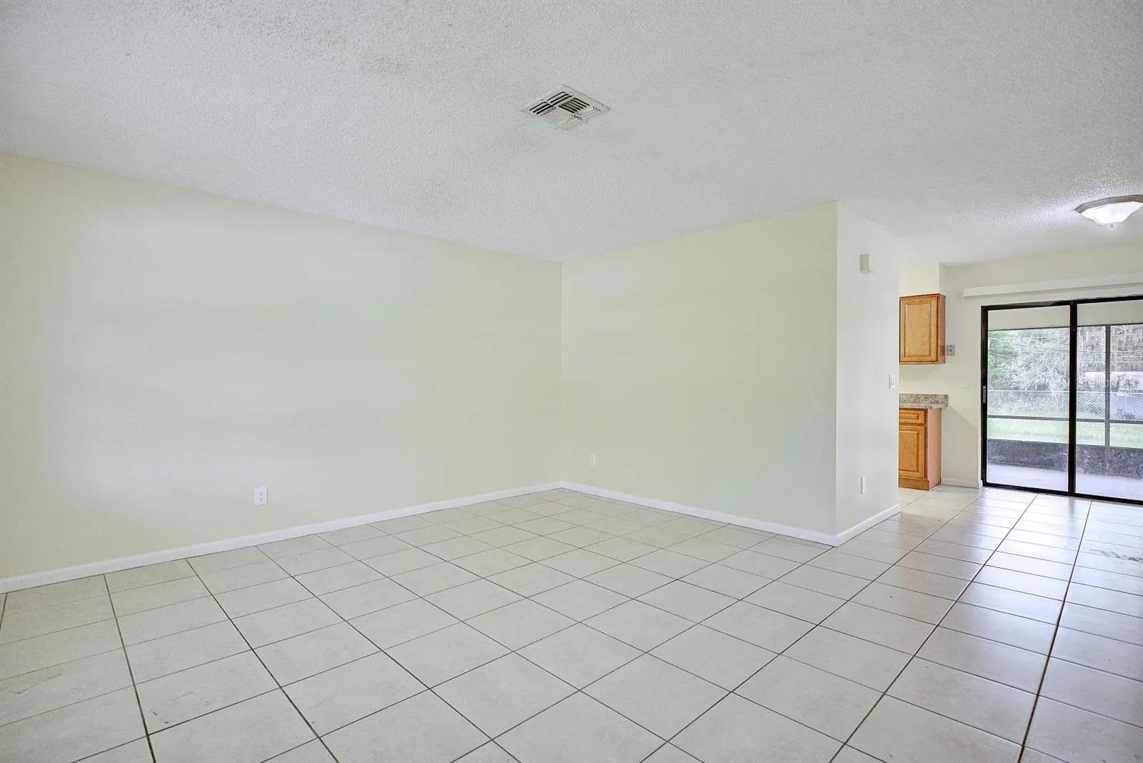 2118+2120 WIGHTMAN AVE