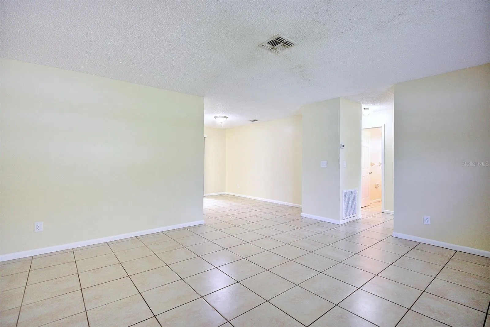 2118+2120 WIGHTMAN AVE