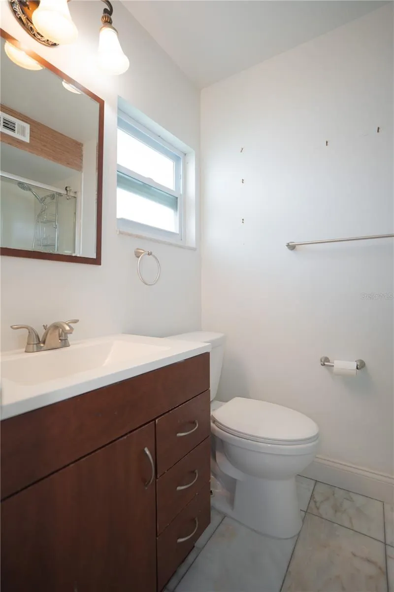 506 CAMEO DR
