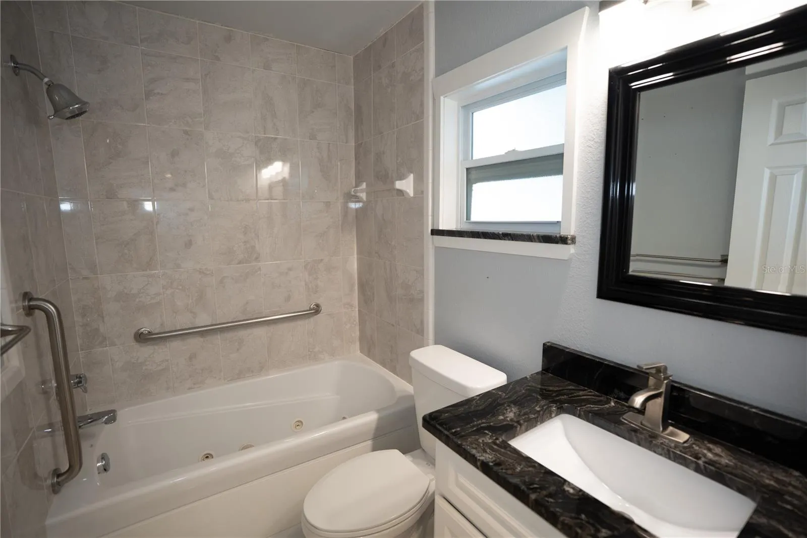 506 CAMEO DR