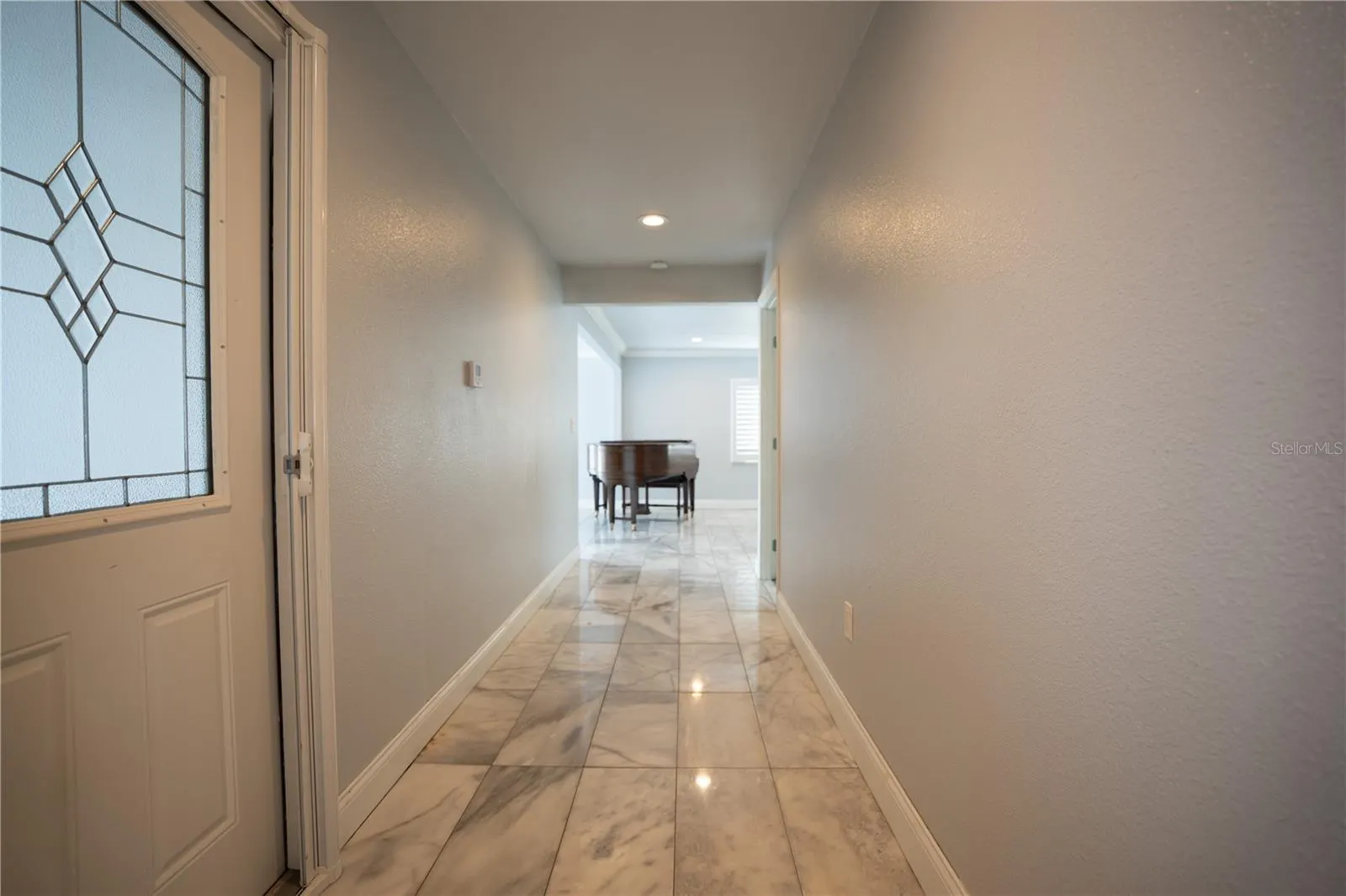 506 CAMEO DR