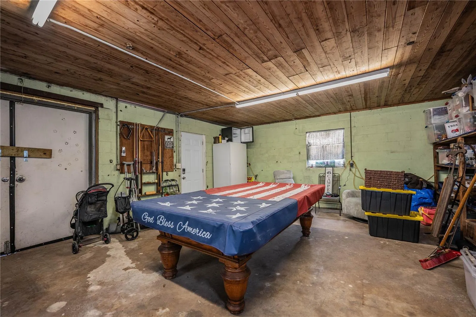 1633 CHERRY LN