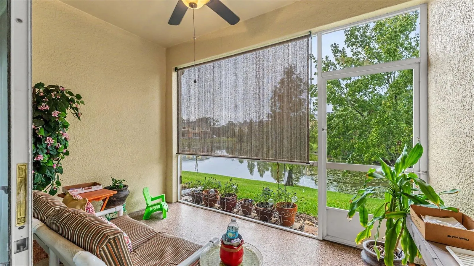 4069 SHADE TREE LN